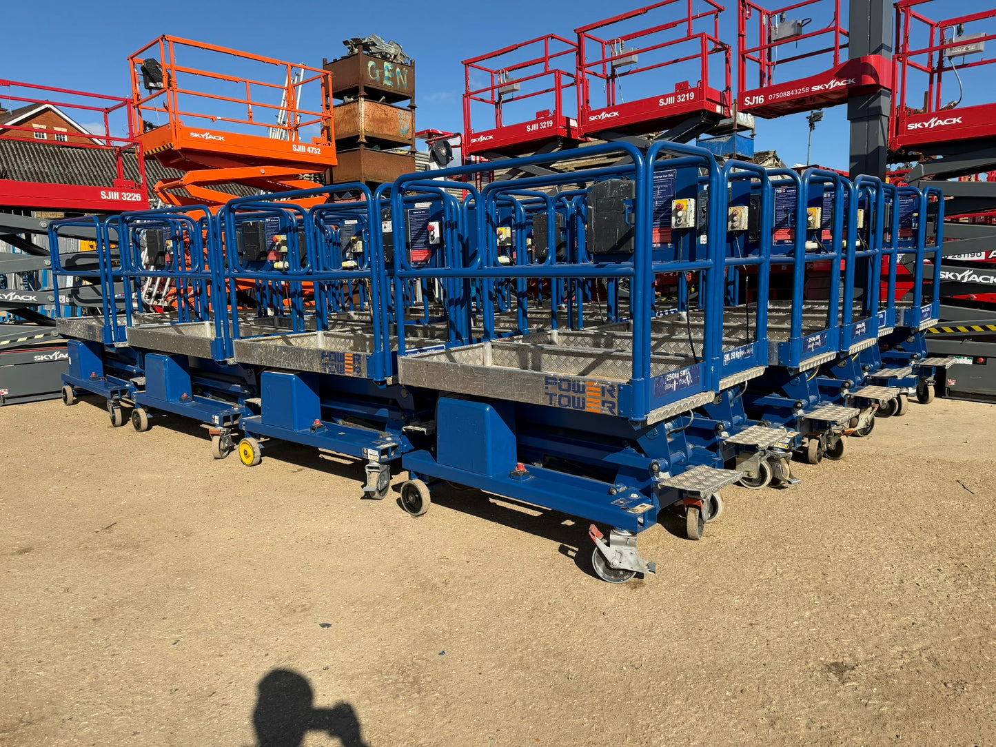 POWER TOWER PUSH AROUND SCISSOR LIFT ACCESS PLATFORM JLG, Genie,Skyjack