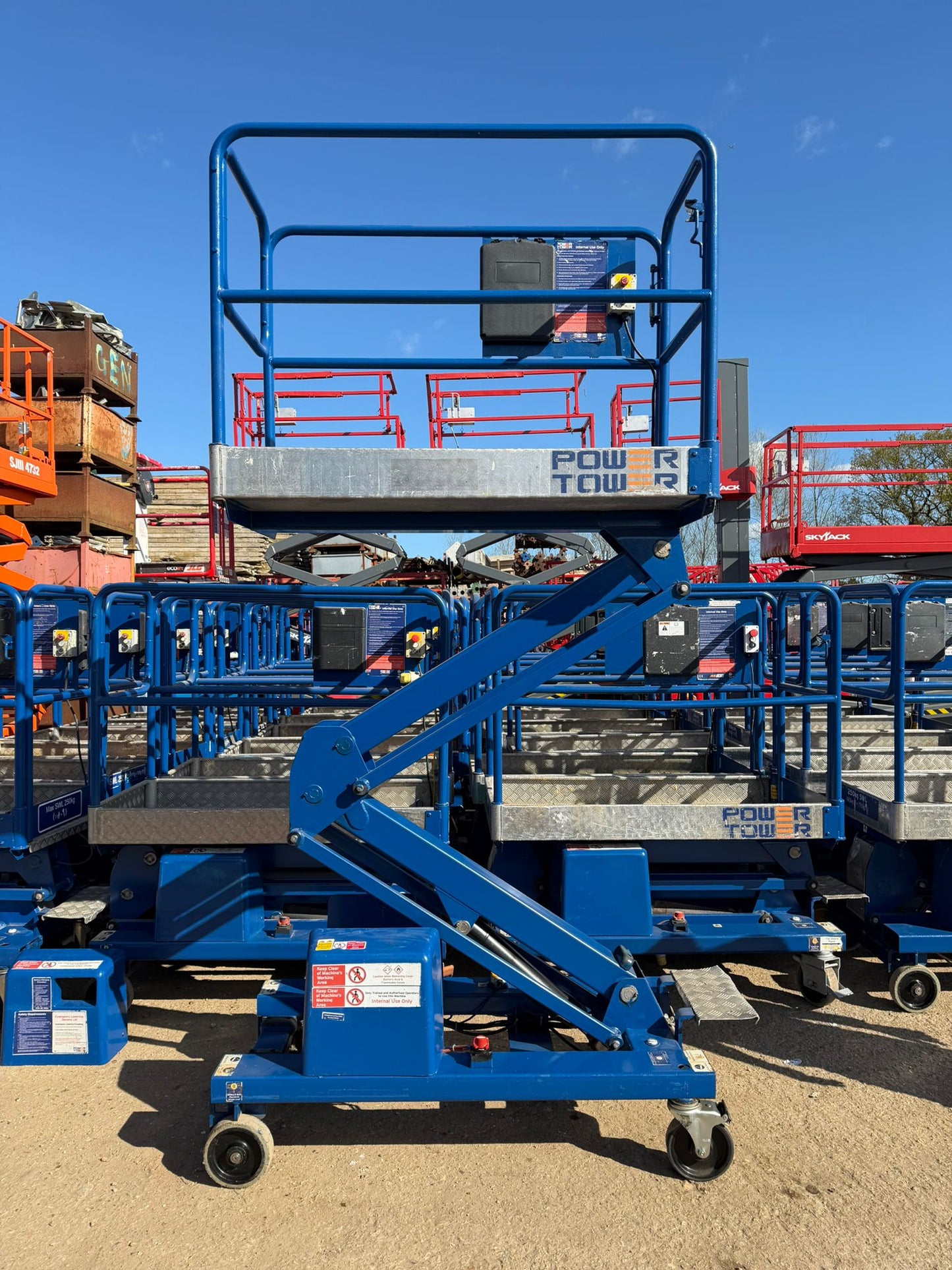POWER TOWER PUSH AROUND SCISSOR LIFT ACCESS PLATFORM JLG, Genie,Skyjack