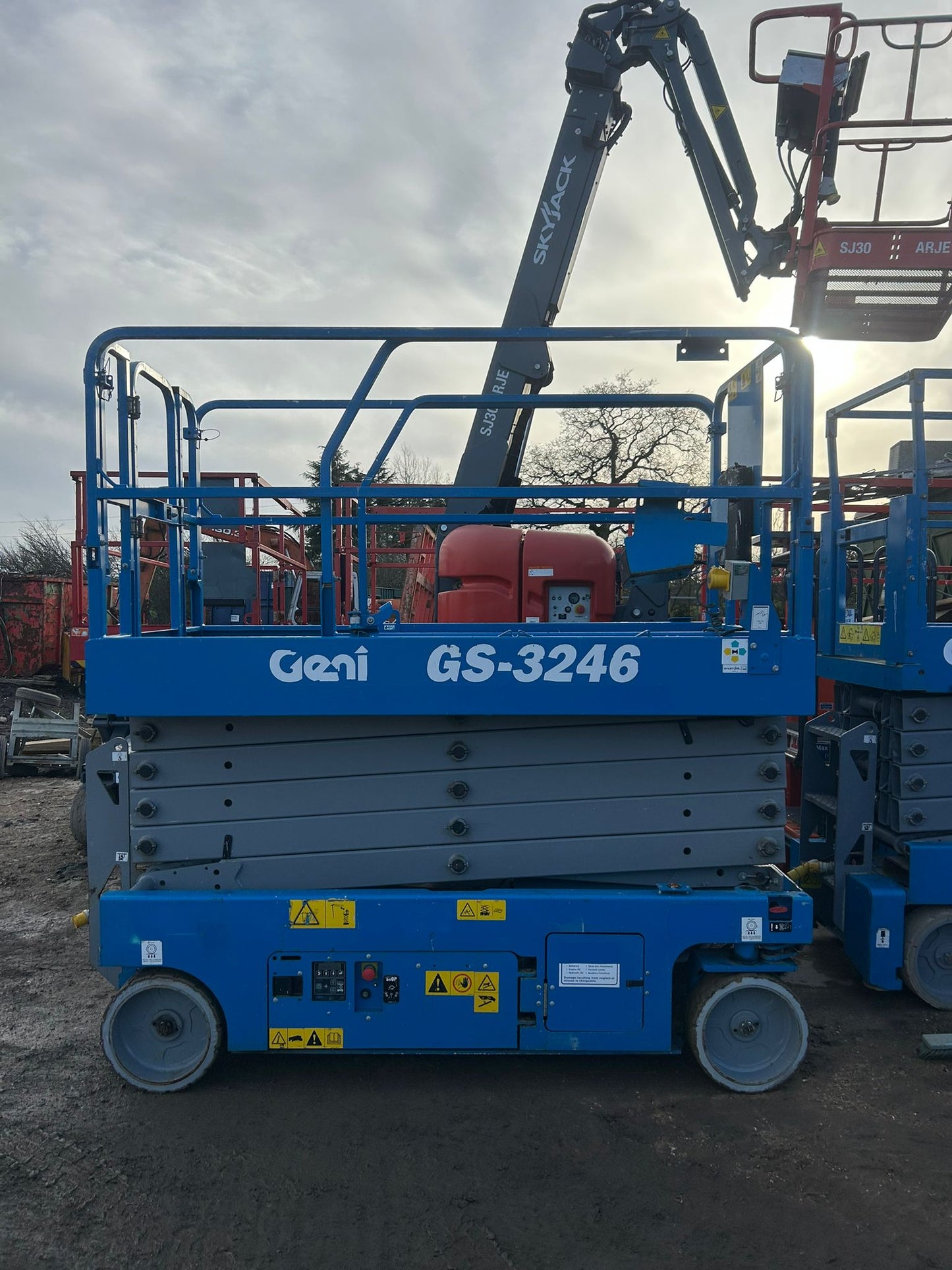11.78 m 2019 Genie GS-3246 E-DRIVE Electric Scissor Lift,Access Platform