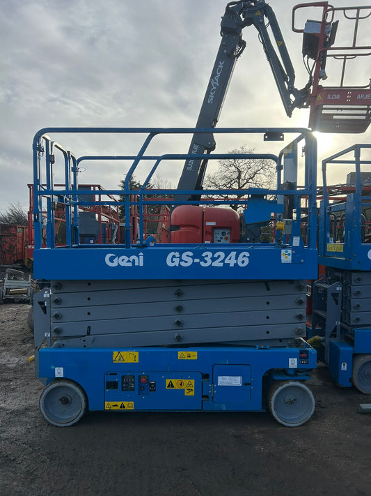 11.78 m 2019 Genie GS-3246 E-DRIVE Electric Scissor Lift,Access Platform