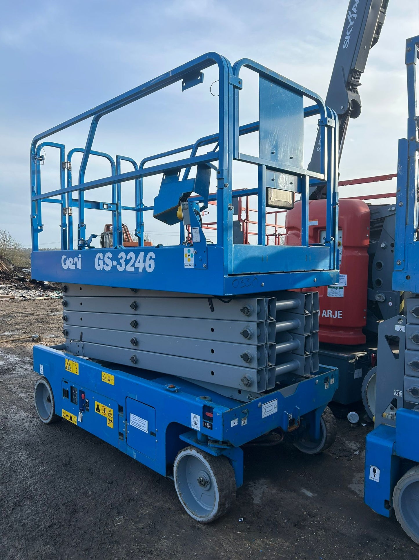 11.78 m 2019 Genie GS-3246 E-DRIVE Electric Scissor Lift,Access Platform